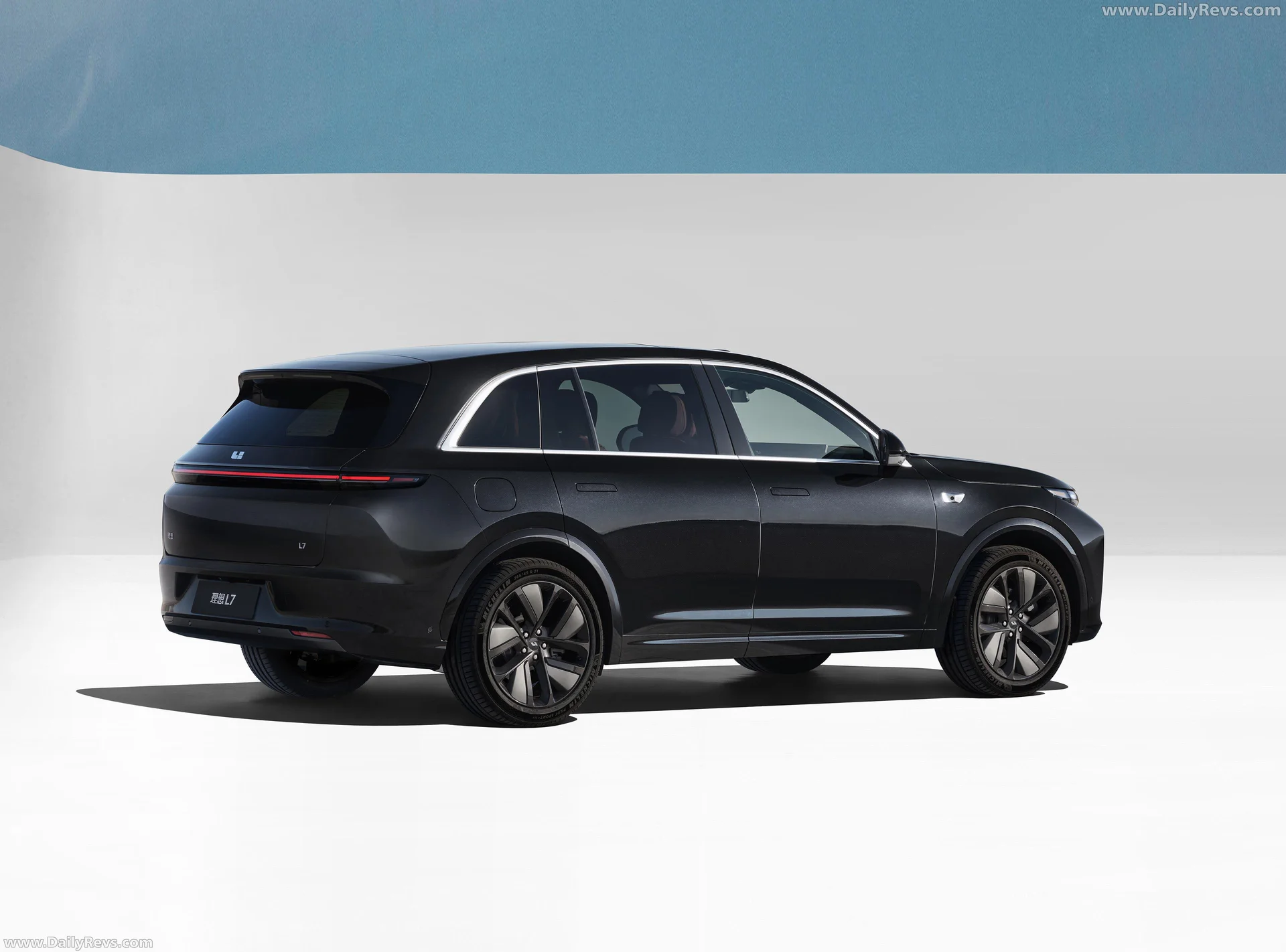 Li Auto L7 exterior 1