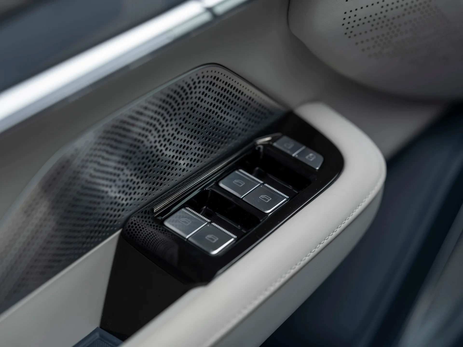 Zeekr 001 interior 4