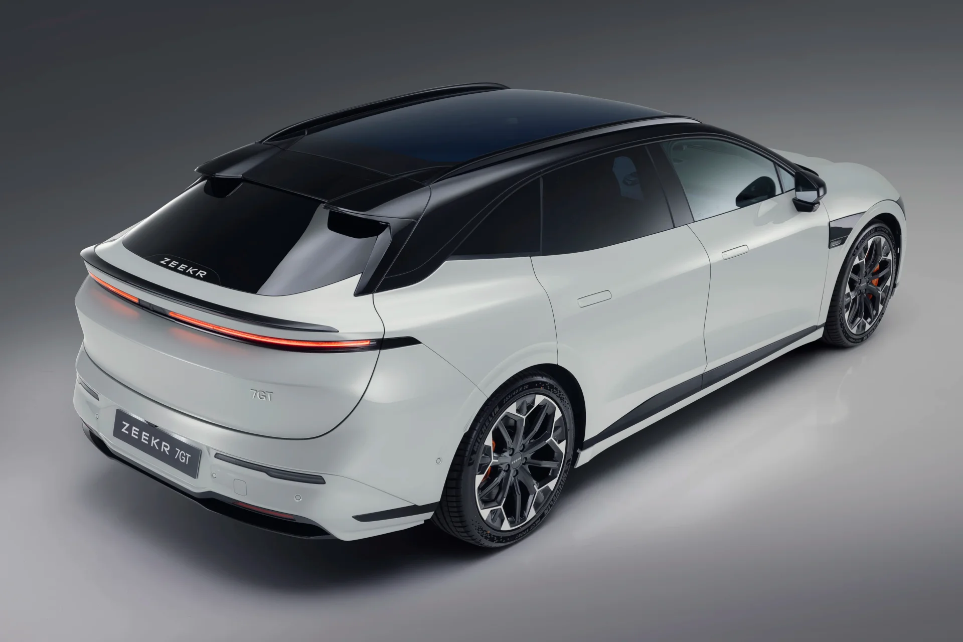 Zeekr 007 GT exterior 7