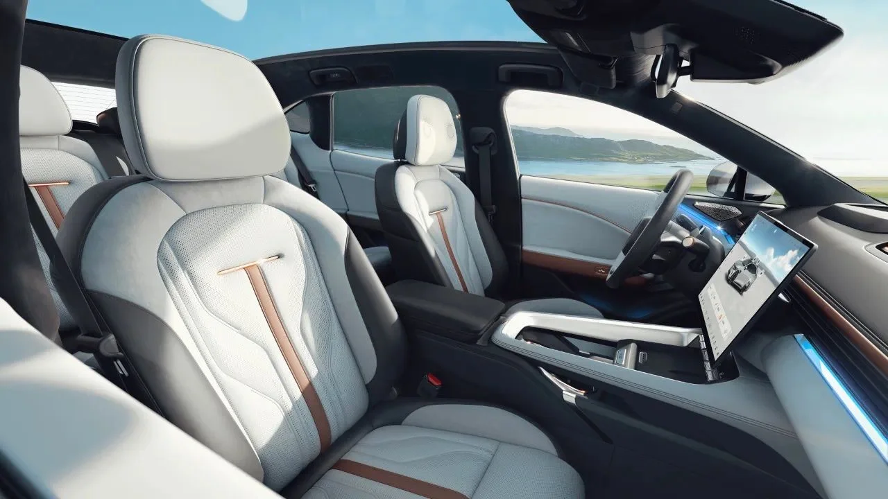 Zeekr 007 GT interior 2