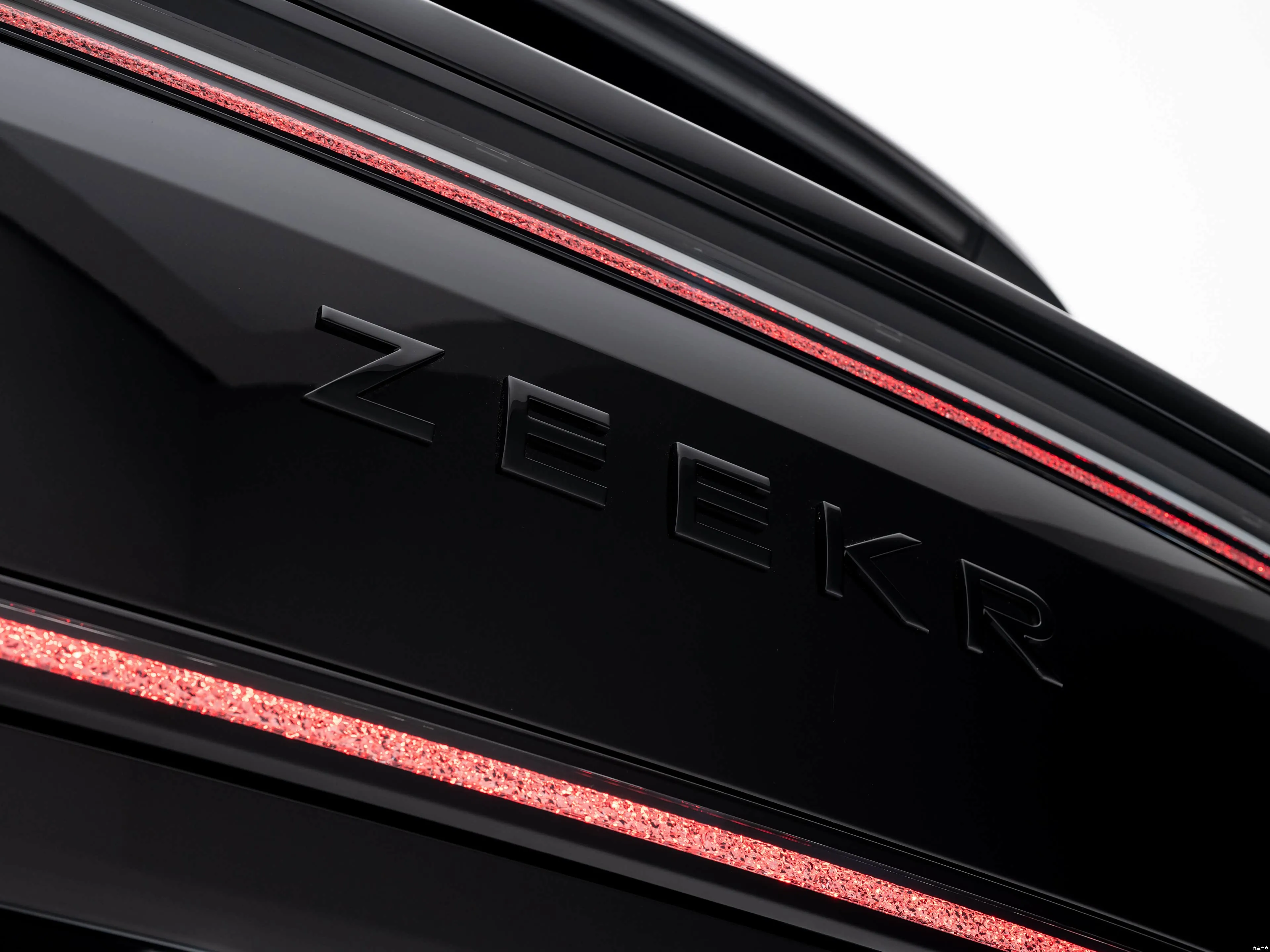 Zeekr 9X exterior 7